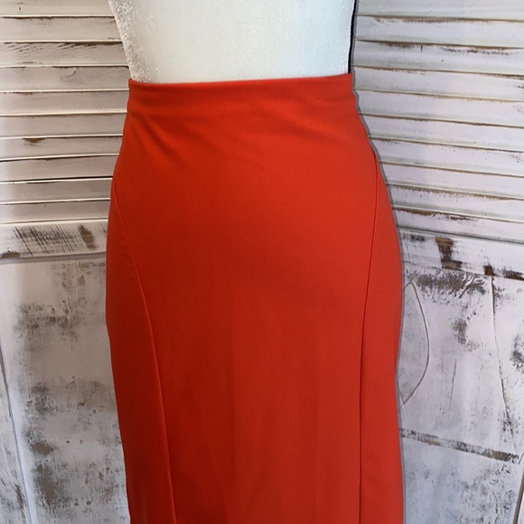 Banana Republic Pencil Skirt - Picture 4 of 8